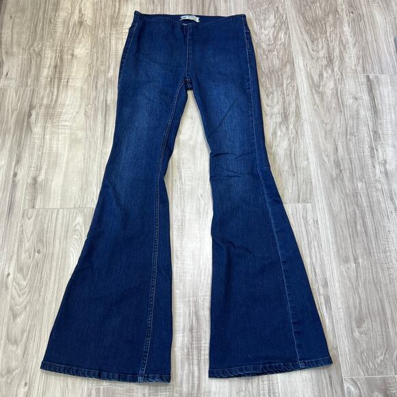 Free People Penny Pull-On Flare Blue Jeans Size W27 - Picture 3 of 9
